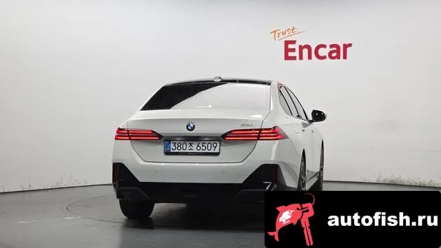 BMW 5-Series 5 Series (G60) 2026 года - вид 4