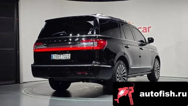Lincoln Navigator Navigator 4th generation 2021 года - вид 2