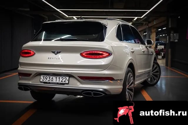 Bentley Bentayga Benteiga 2025 года - вид 4
