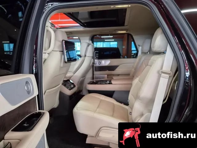 Lincoln Navigator Navigator 4th generation 2021 года - вид 5