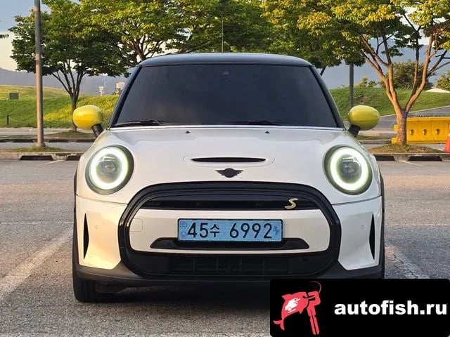Mini Cooper Cooper Electric 2023 года - автомобиль из Южной Кореи