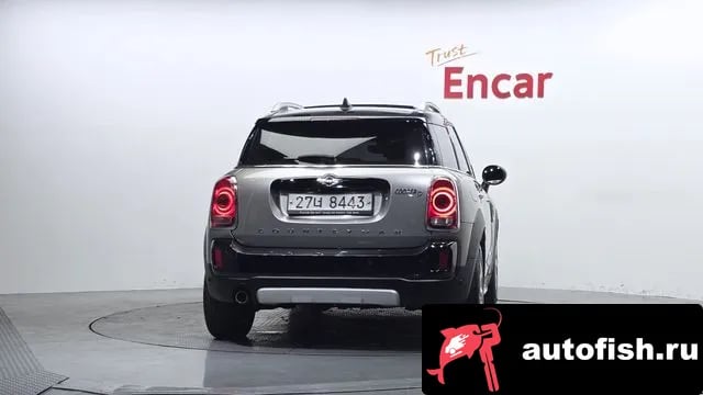 Mini Countryman Cooper D Country Man 2018 года - вид 4