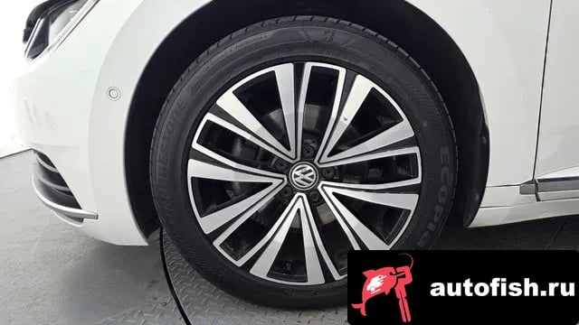 Volkswagen Arteon Atheon 2019 года - вид 5