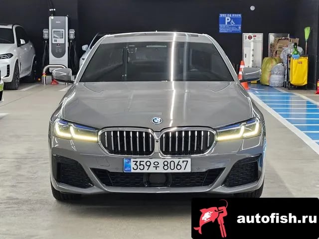 BMW 5-Series 5 Series (G30) 2022 года - вид 3