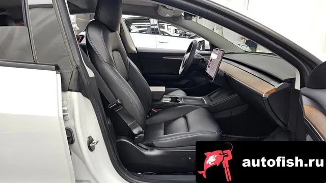 Tesla Model 3 Model 3 2022 года - похожие автомобили