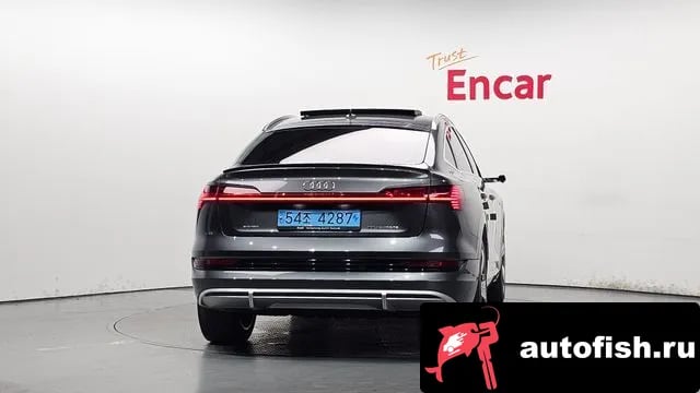 Audi e-tron e-Tron 2022 года - вид 4