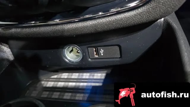 Mini Clubman Cooper D Clubman 2020 года - похожие автомобили