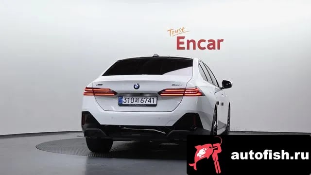BMW 5-Series 5 Series (G60) 2025 года - вид 4