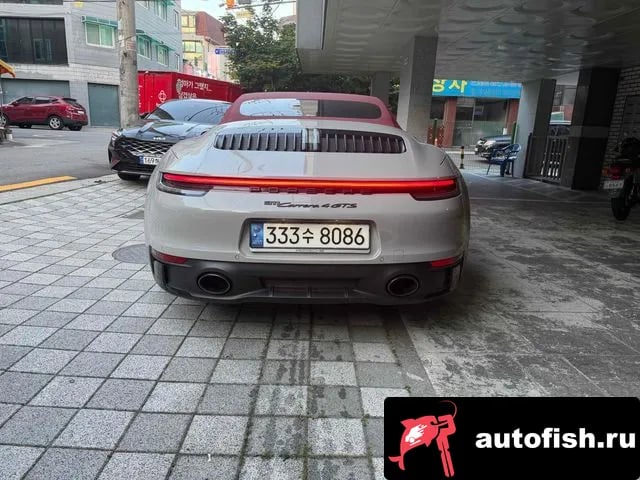 Porsche 911 911 (992) 2022 года - вид 2