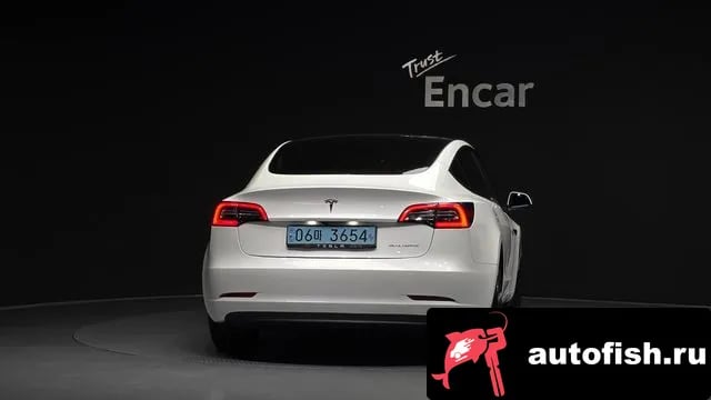 Tesla Model 3 Model 3 2022 года - вид 4