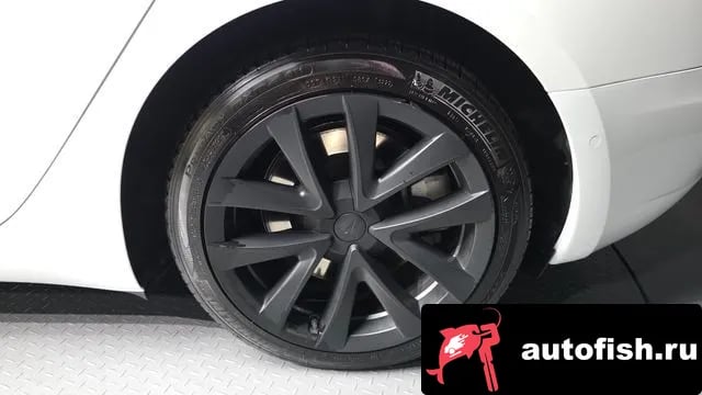 Tesla Model 3 Model 3 2022 года - вид 5