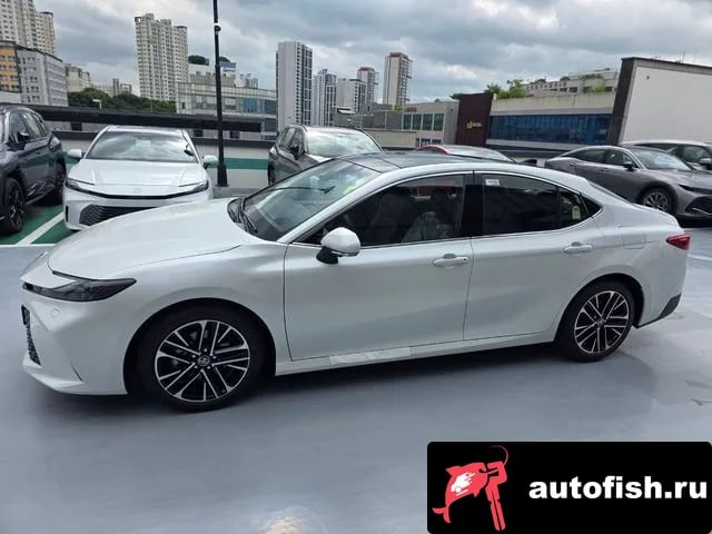 Toyota Camry Camry (XV80) 2026 года - вид 4