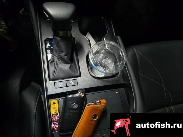 Lexus ES ES300h 7th generation 2023 года - вид 5
