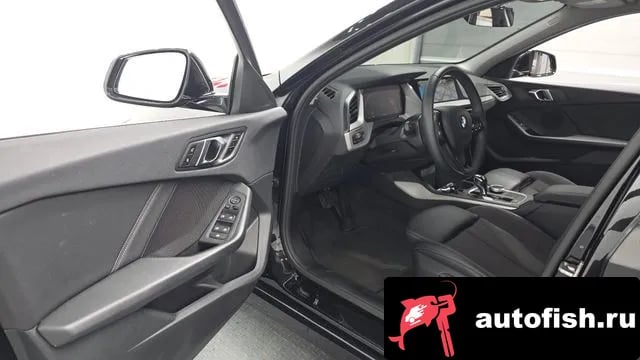 BMW 1-Series 1 Series (F40) 2020 года - похожие автомобили