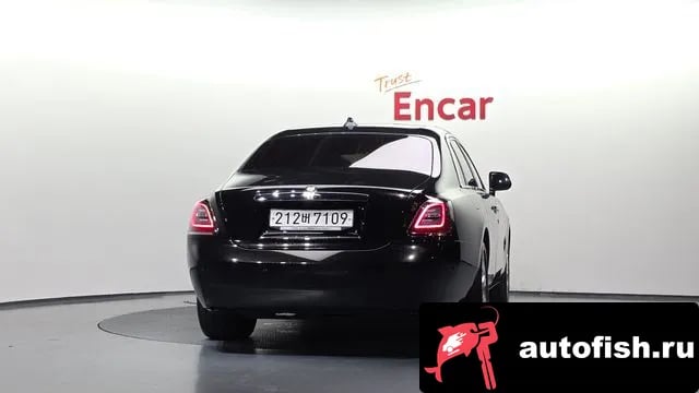 Rolls-Royce Ghost Ghost 2nd Generation 2021 года - вид 4