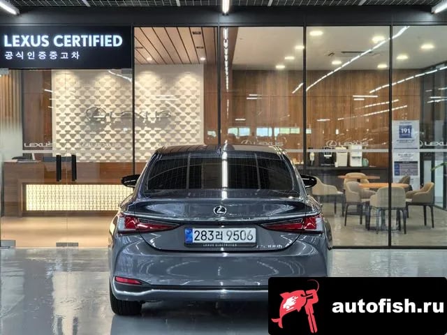 Lexus ES ES300h 7th generation 2025 года - вид 4