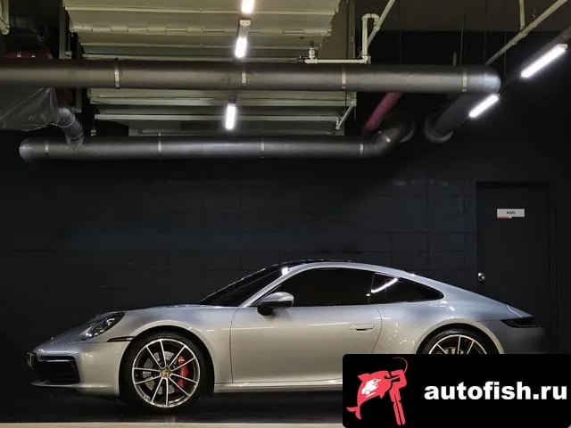 Porsche 911 911 (992) 2021 года - вид 3