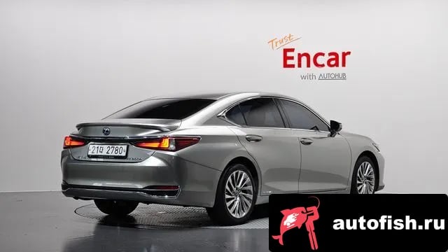 Lexus ES ES300h 7th generation 2018 года - вид 2