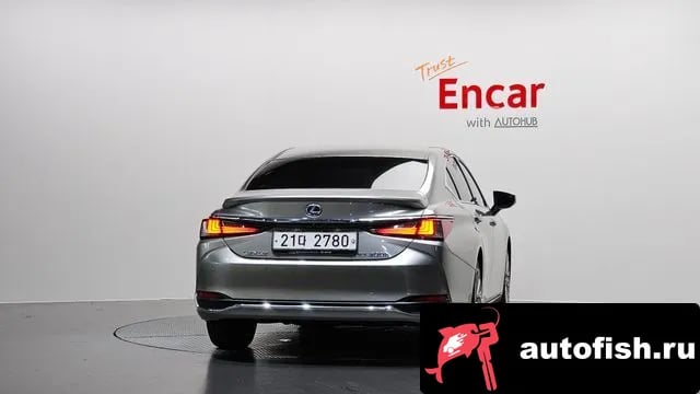 Lexus ES ES300h 7th generation 2018 года - вид 4