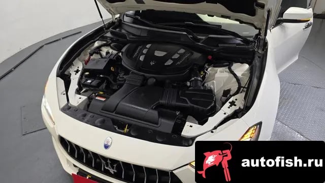 Maserati Ghibli Gibley 2019 года - вид 6