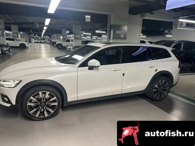 Volvo V60 V60 Cross-country 2nd Generation 2022 года - вид 2