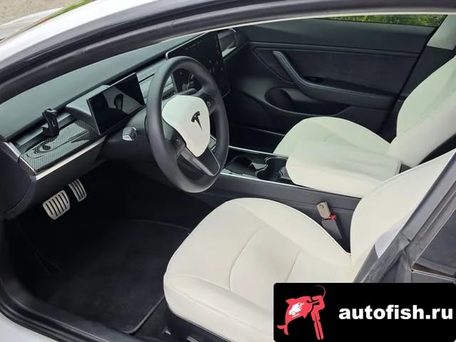 Tesla Model 3 Model 3 2020 года - похожие автомобили