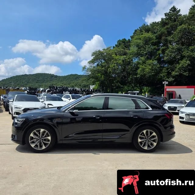 Audi e-tron e-Tron 2020 года - вид 3