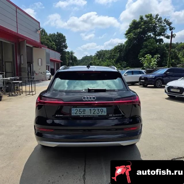 Audi e-tron e-Tron 2020 года - вид 5
