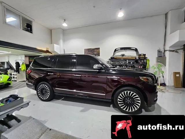 Lincoln Navigator Navigator 4th generation 2018 года - вид 5