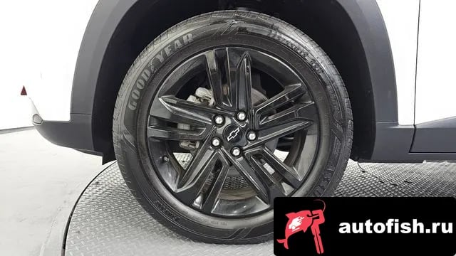 Chevrolet (GM Daewoo) Trax Trax Crossover 2024 года - вид 4