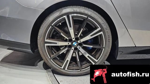 BMW 5-Series 5 Series (G60) 2025 года - вид 5