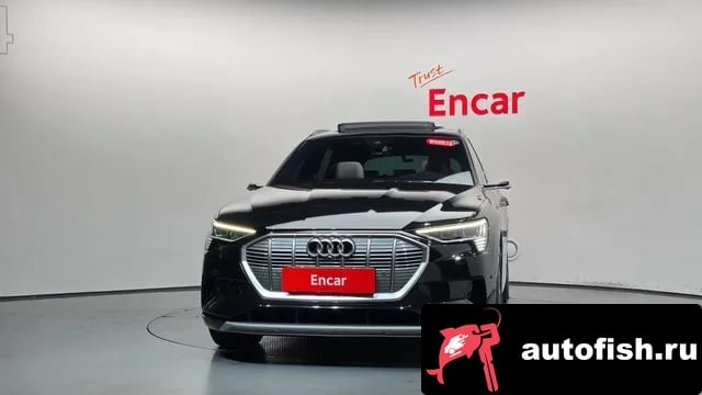 Audi e-tron e-Tron 2022 года - похожие автомобили