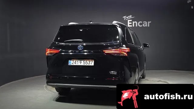 Toyota Sienna Siena 4th Generation 2024 года - вид 3