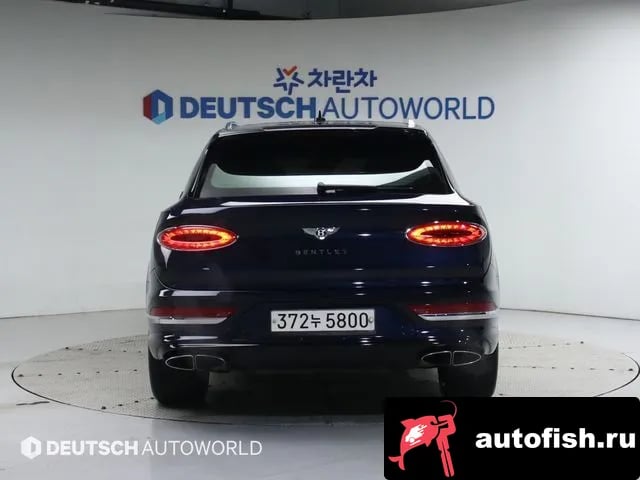 Bentley Bentayga Benteiga 2021 года - вид 4