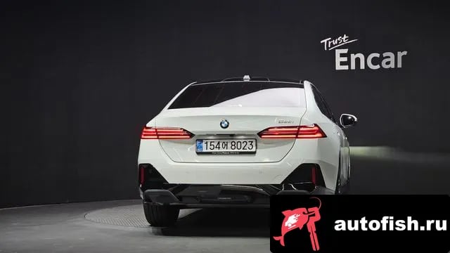 BMW 5-Series 5 Series (G60) 2025 года - вид 4