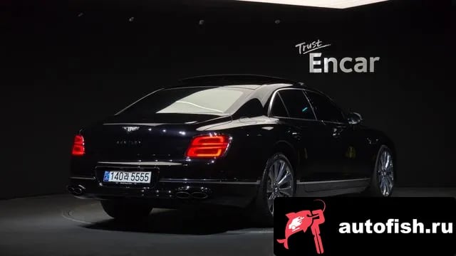 Bentley Flying Spur Flying Spur 3rd Generation 2021 года - вид 2