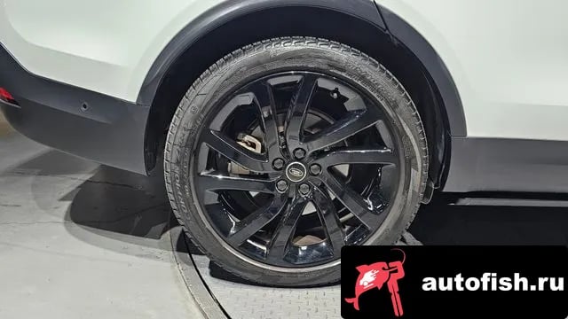 Land Rover Discovery Discovery 5 2021 года - вид 5