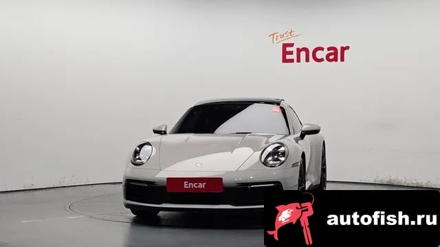 Porsche 911 911 (992) 2020 года - вид 3
