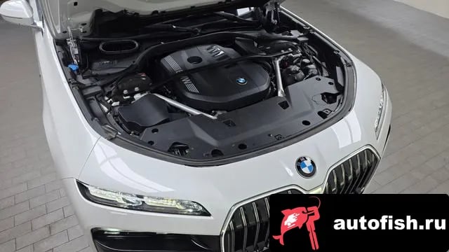 BMW 7-Series 7 Series (G70) 2023 года - вид 6