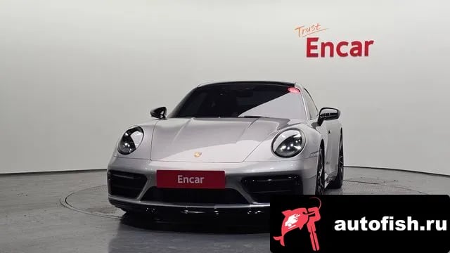 Porsche 911 911 (992) 2022 года - вид 3