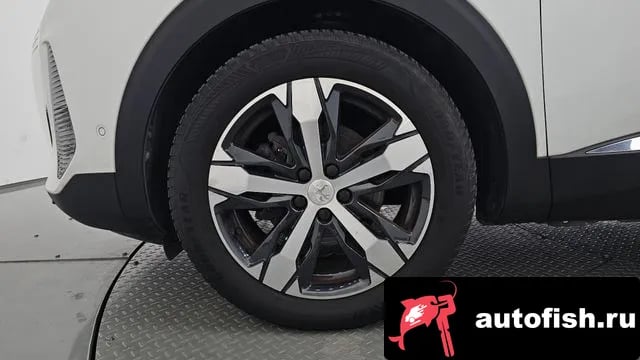 Peugeot 5008 5008 second generation 2022 года - вид 4