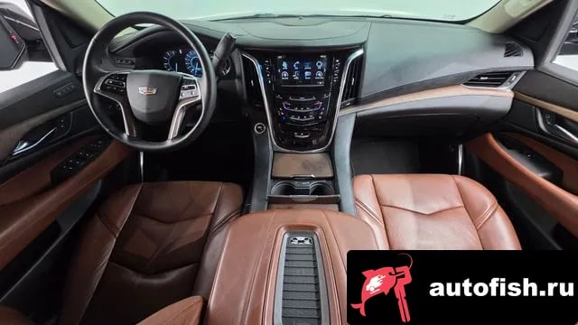 Cadillac Escalade Escalade 2018 года - похожие автомобили