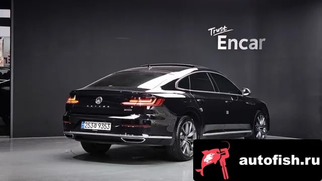 Volkswagen Arteon Atheon 2020 года - вид 2