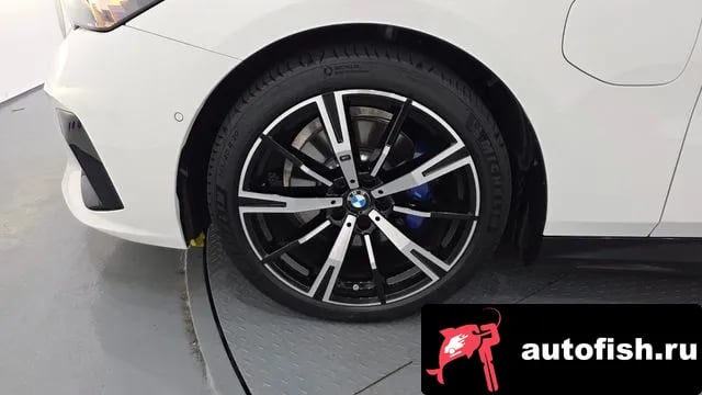 BMW 5-Series 5 Series (G60) 2025 года - вид 4