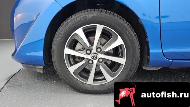Toyota Prius Prius C 2018 года - вид 5