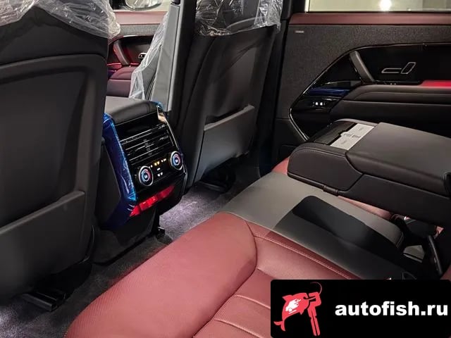 Land Rover Range Rover Sport Range Rover Sport 3rd Generation 2026 года - вид 6