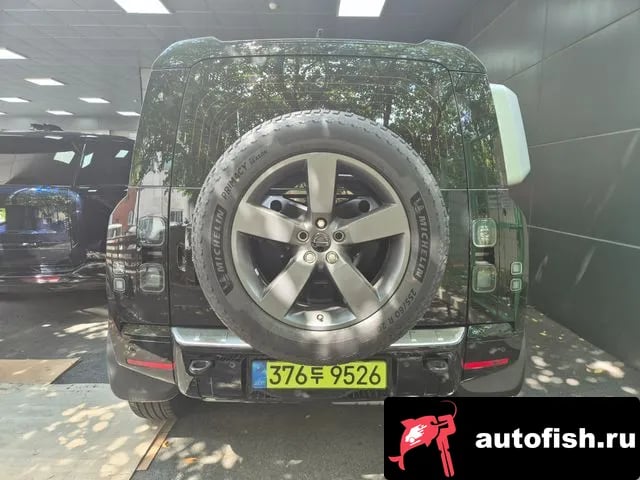 Land Rover Defender Bitdefender (L663) 2026 года - вид 3