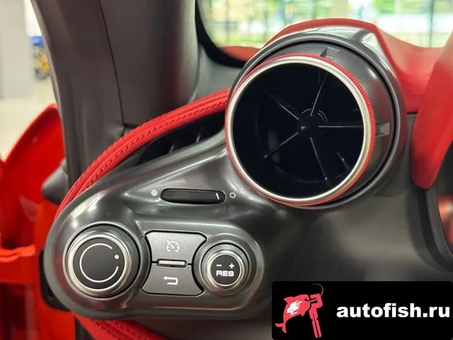 Ferrari F8 F8 Spider 2021 года - похожие автомобили