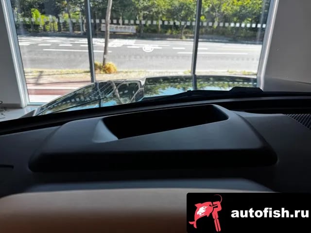 Land Rover Defender Bitdefender (L663) 2026 года - похожие автомобили