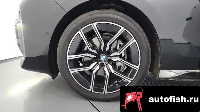 BMW 7-Series 7 Series (G70) 2024 года - вид 5